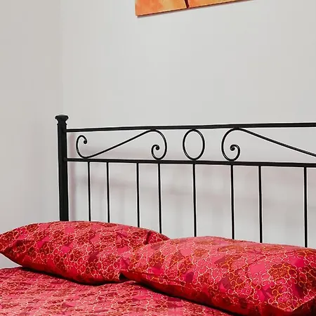 La Casa Di Ele Holiday home